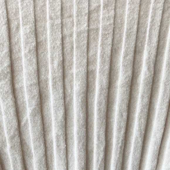 American Eagle fitted button up v-neck cardigan - Picture 8 of 10